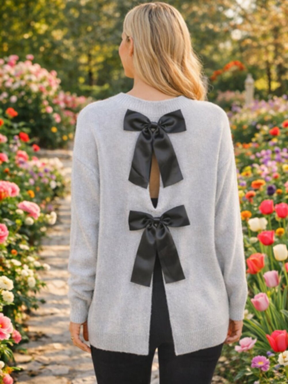 Beige Long-Sleeved Sweater with Open Back and Ribbons (E23)